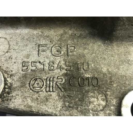 Підпора полуосі Opel Astra H 1.9 СDTI 2004-2010 55184510